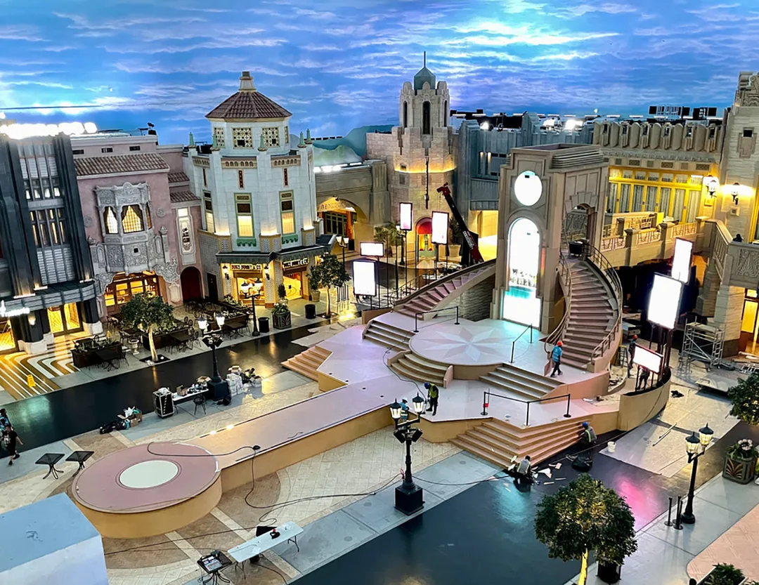 Evolution Scenic installing large scenic stage structures overnight at Warner Bros World Abu Dhabi.