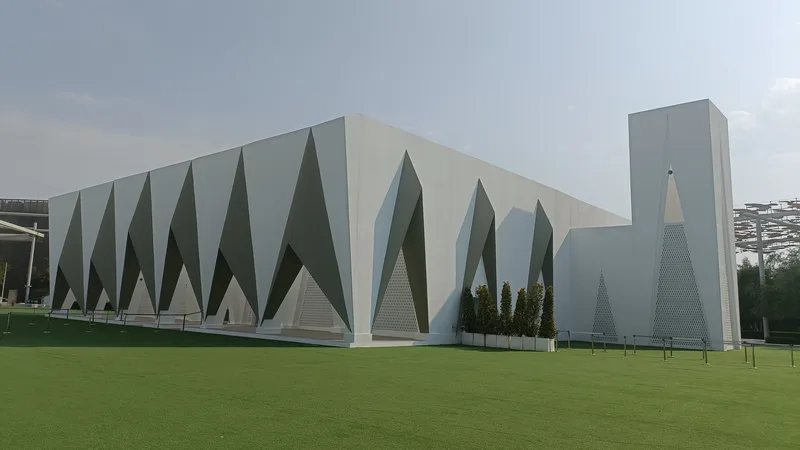 Completed scenic surface concealing the engineered framework responsible for its precise alignment.