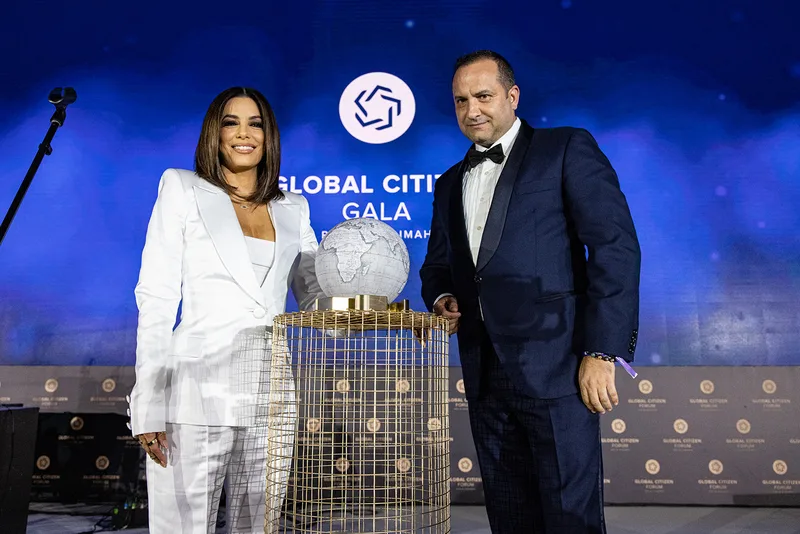 Gold-framed presentation plinth fabricated for the Global Citizen Forum Gala Dinner.