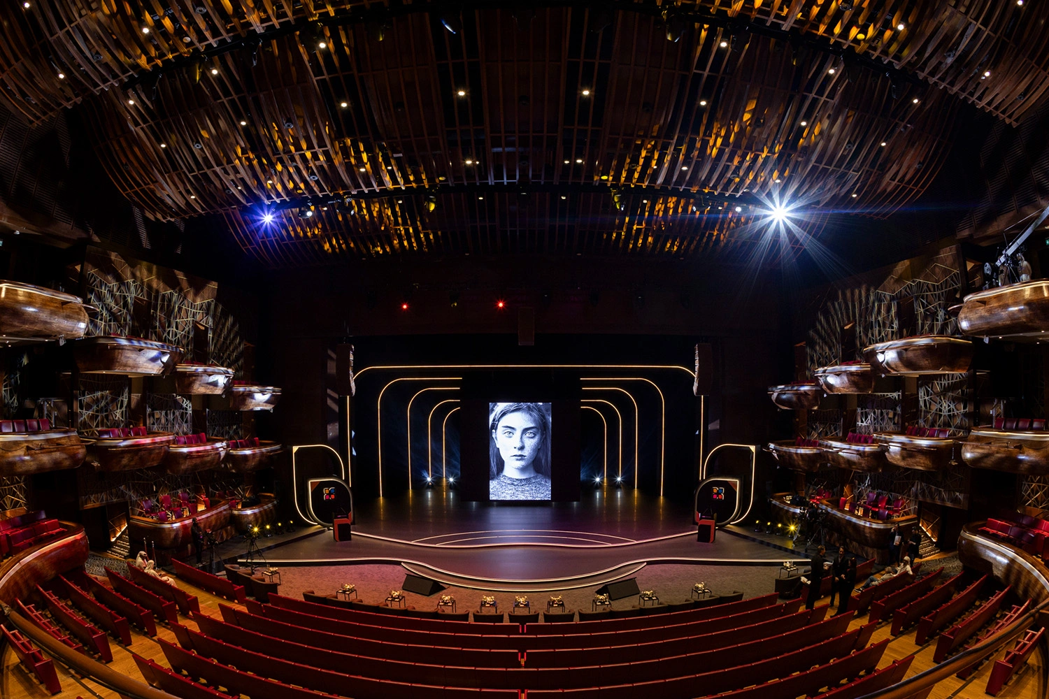 Evolution Scenic black drape masking system transforming a temporary stage environment
