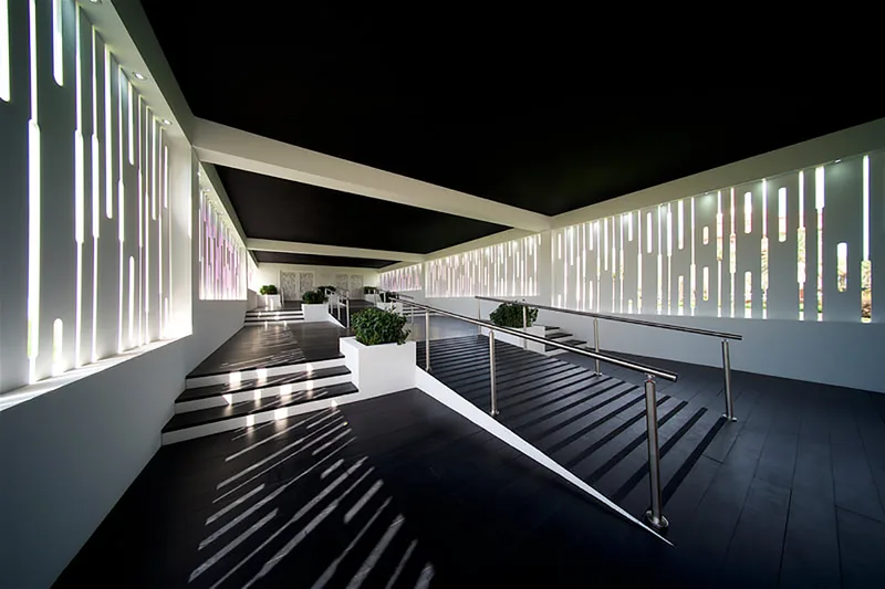 Evolution Scenic custom entrance ramp connecting the Emirates Palace lawn to majlis interiors.
