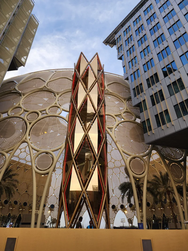 Counterweighted scenic base supporting the tall geometric Minaret 2.0 light sculpture.