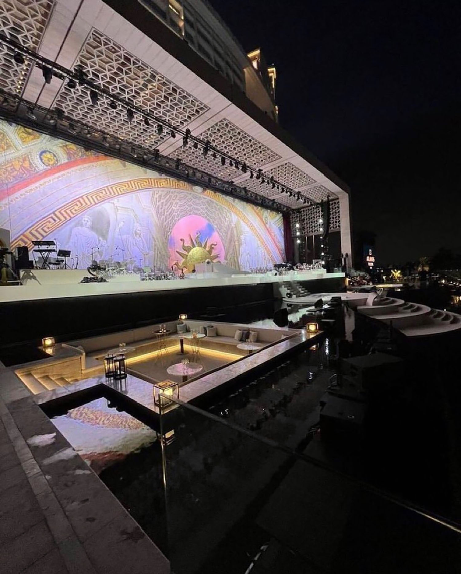 atlantis stage The Royal, Dubai 2023