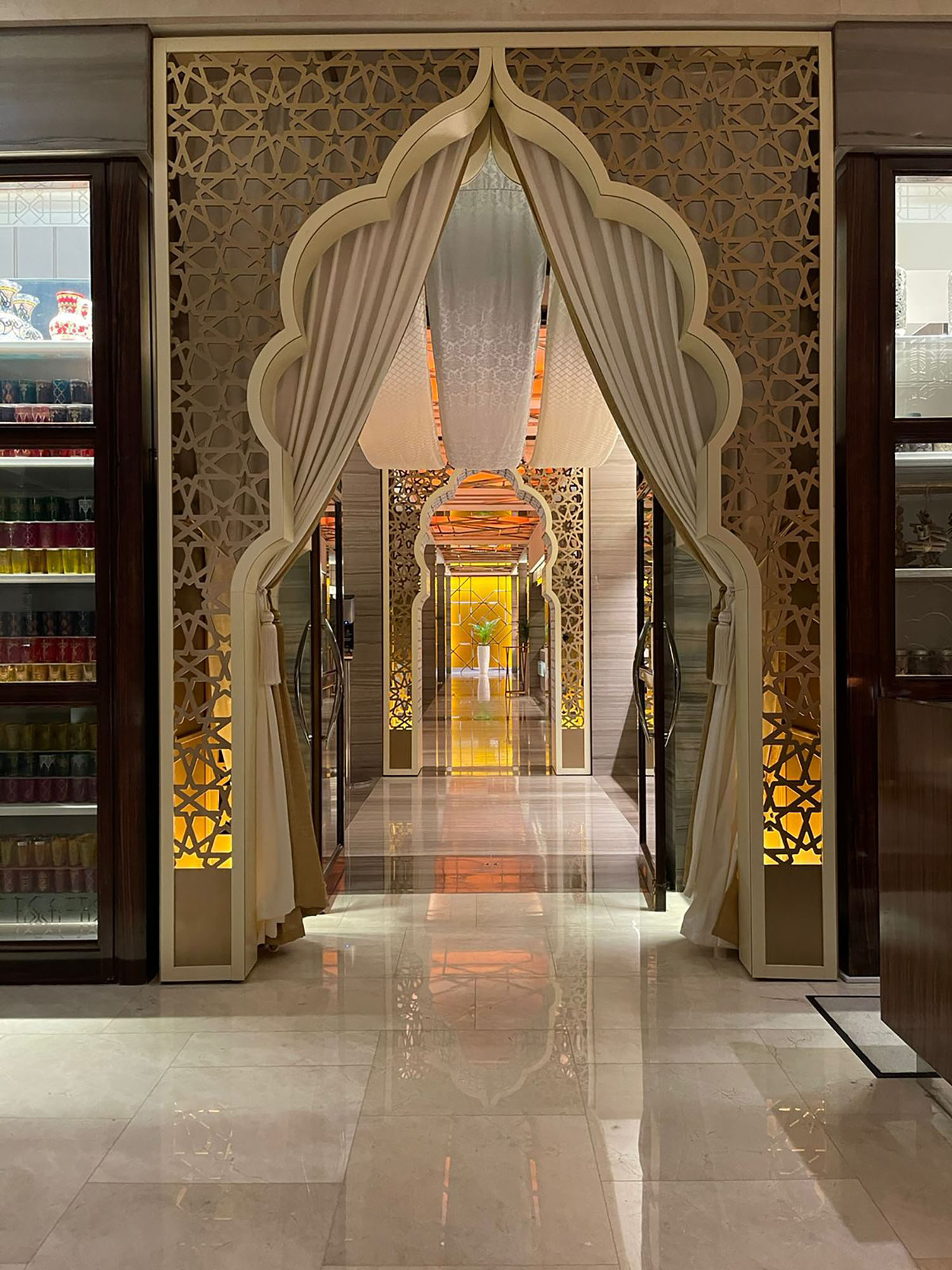 Evolution Scenic CNC-routed mashrabiya entrance arch at Four Seasons Jumeirah Beach.environment.