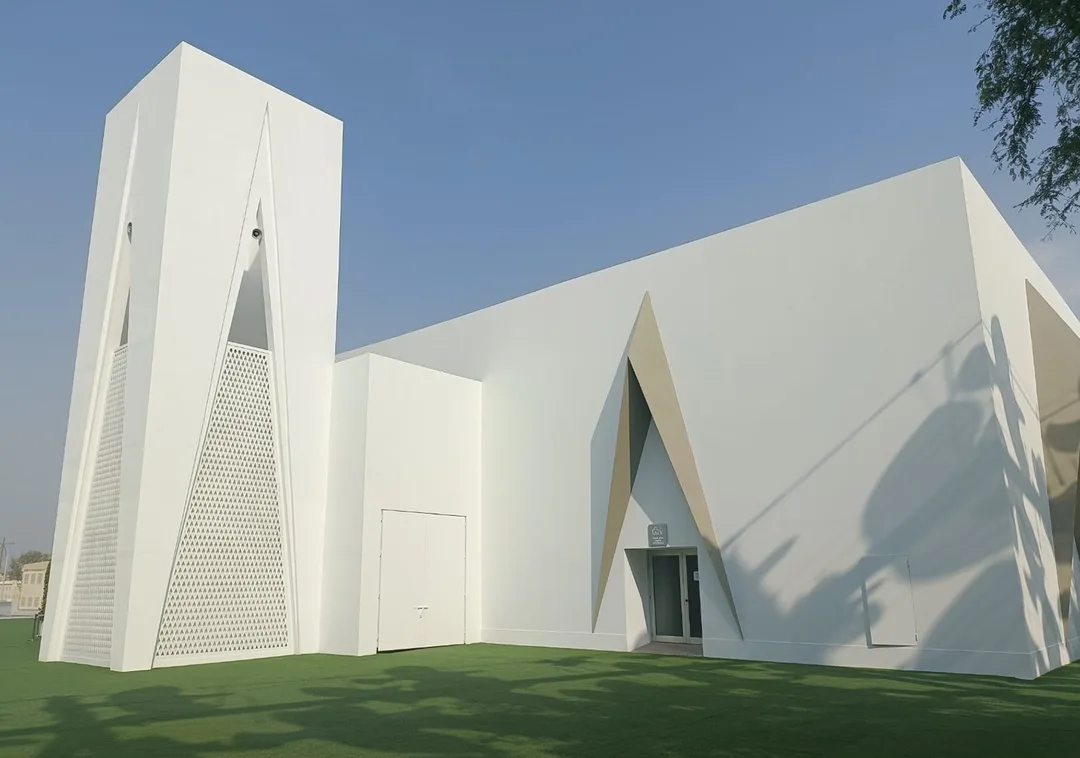 Evolution Scenic plywood and fibreglass portals forming the Expo Mosque façade.
