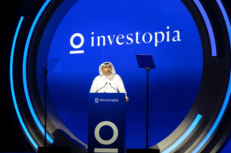 Evolution Scenic custom circular scenic backdrop with a white-painted finish, fabricated for Investopia 2023 in Abu Dhabi.