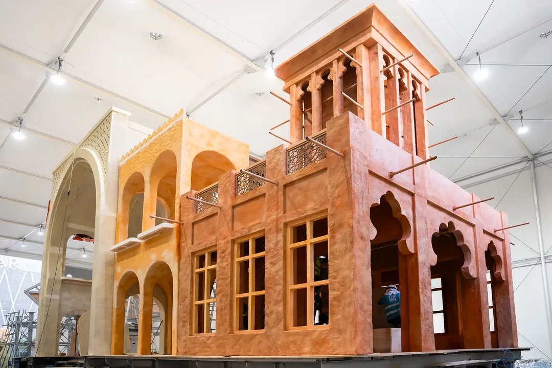 Detailed scenic connections shown beside CNC components, structural framing, cladding and finish build-ups.
