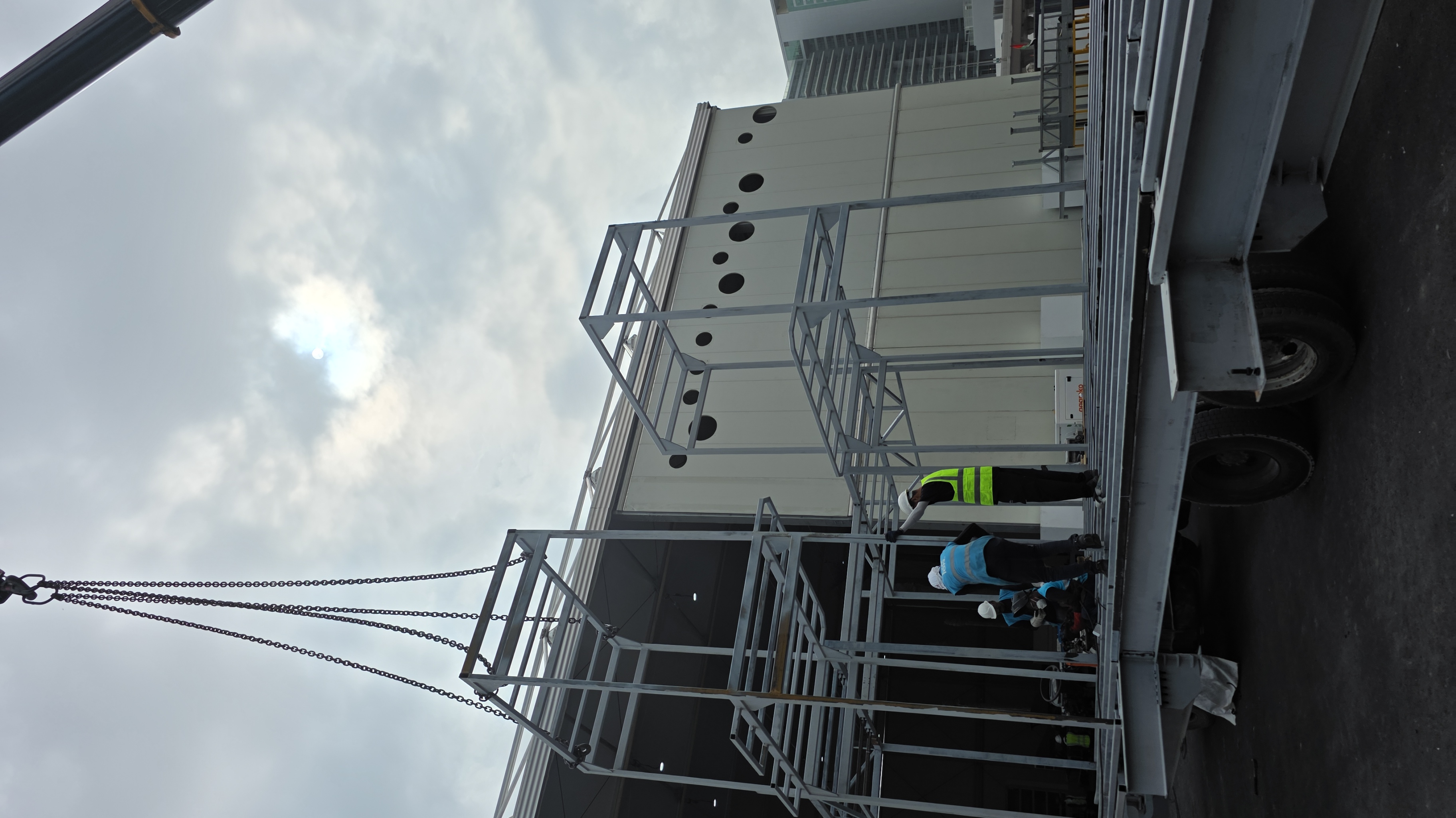 Scenic steel module checked for fabrication access, lifting points, transport dimensions and installation clearances.
