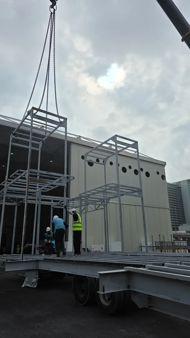 Scenic steel module checked for fabrication access, lifting points, transport dimensions and installation clearances.

