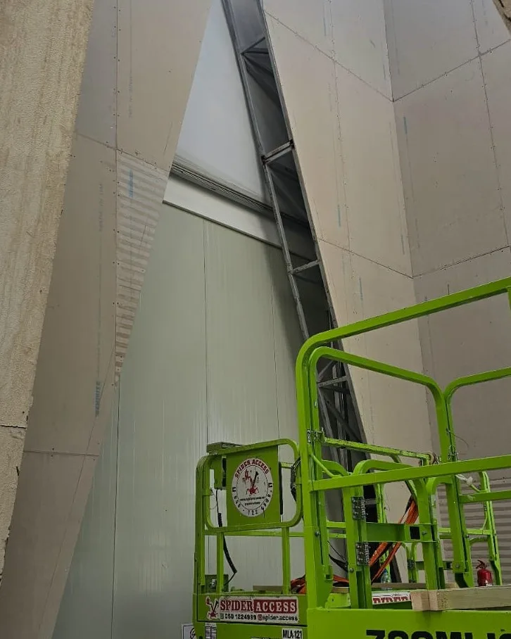 Optimised scenic panel nesting, carefully positioned joints and removable mechanical fixings prepared for fabrication.
