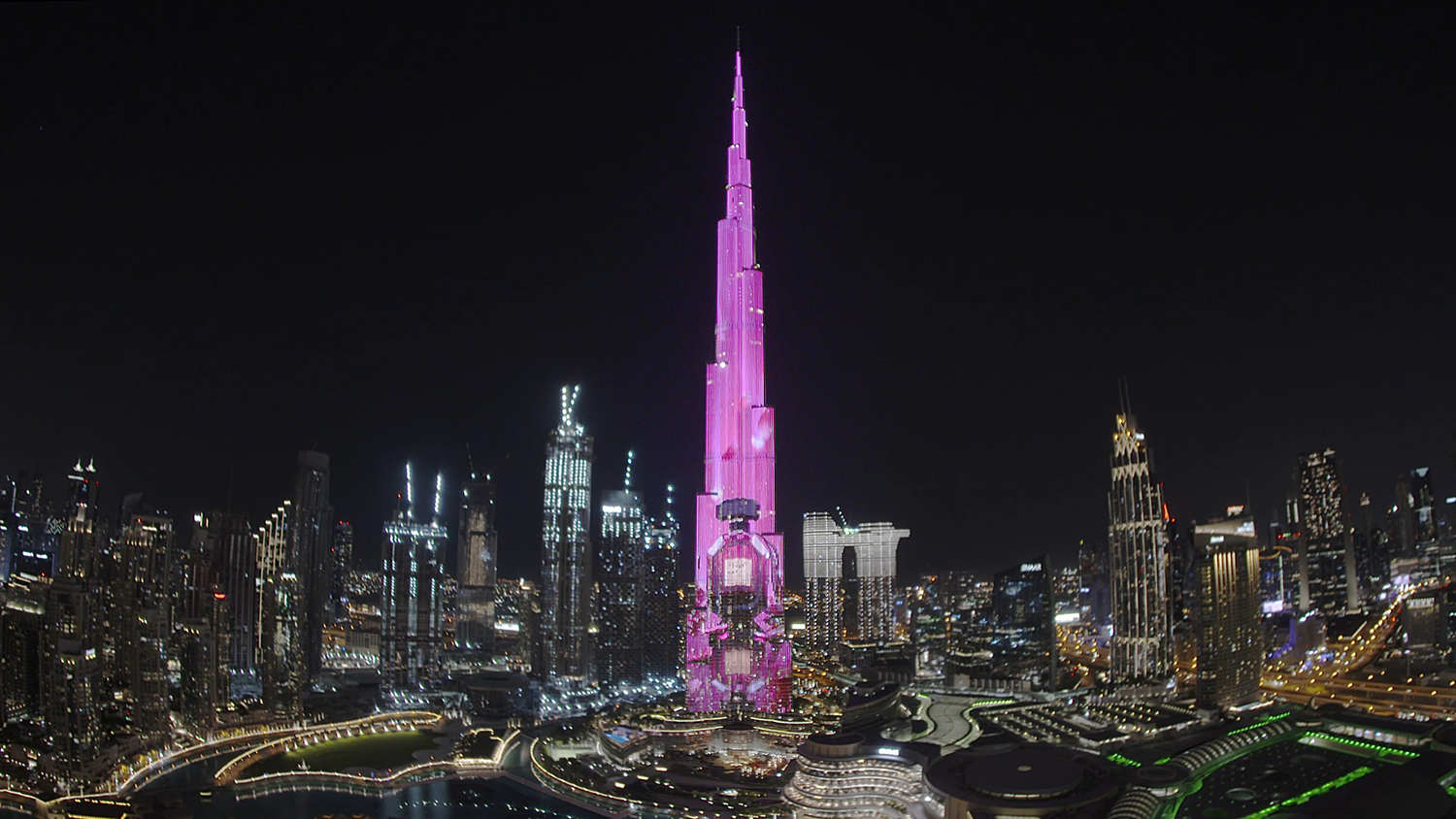 Integrated scenic fabrication and digital display elements forming the Victoria’s Secret Dubai launch installation.